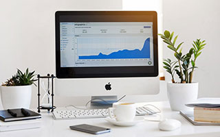 米乐体育m6官网-联赛榜首对决，火爆对抗引人瞩目